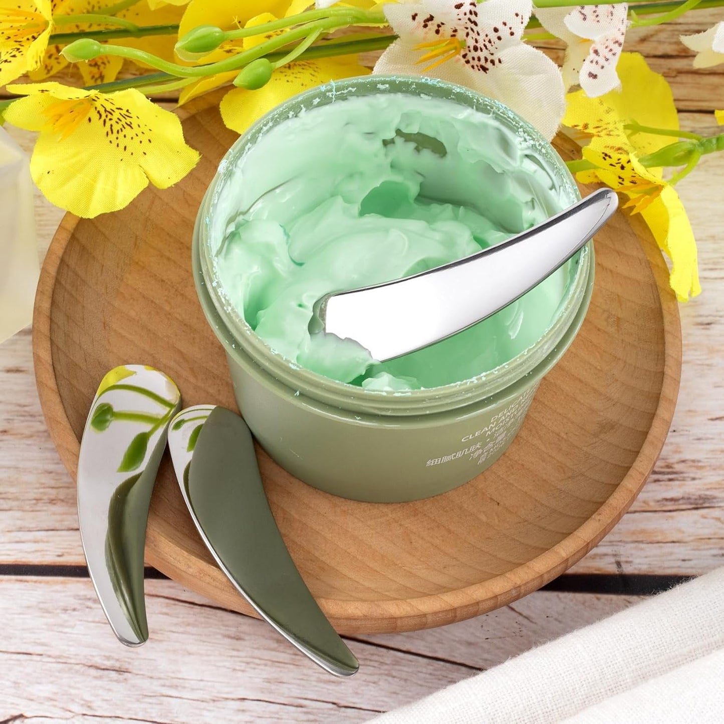 5pcs Mini Metal Cosmetic Makeup Skincare Cream Spatulas Scoop, Cosmetics Spoon Beauty Accessories for Mixing and Sampling Makeup Tools